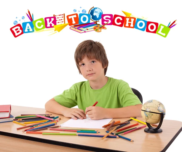 Kid met terug naar school thema geïsoleerd op wit — Stockfoto