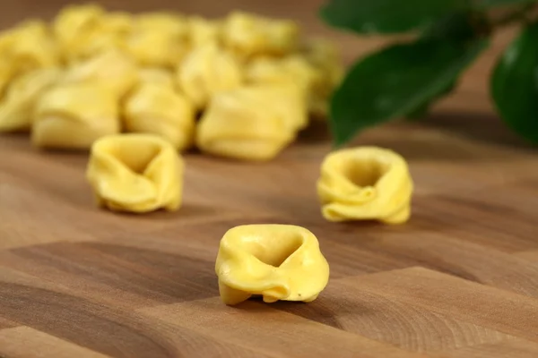 Syrové tortellini — Stock fotografie