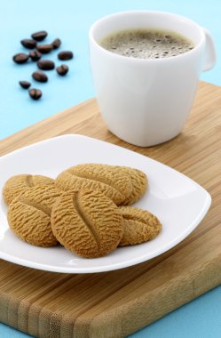 lezzetli kahve shortbreads ve sıcak kahve