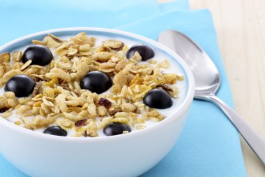 lezzetli ve sağlıklı granola