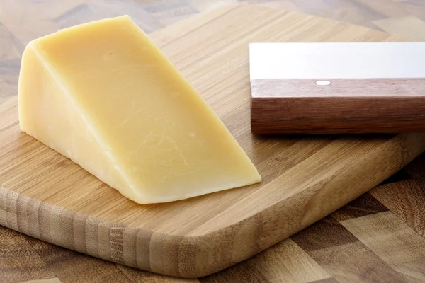 Τυρί παρμεζάνας — Φωτογραφία Αρχείου