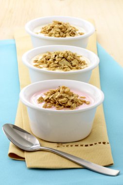 lezzetli ve sağlıklı granola