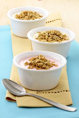 lezzetli ve sağlıklı granola