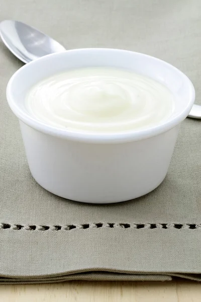 Delicioso yogur fresco —  Fotos de Stock