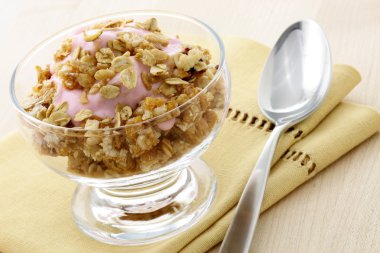 lezzetli ve sağlıklı granola