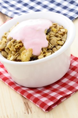 lezzetli ve sağlıklı granola