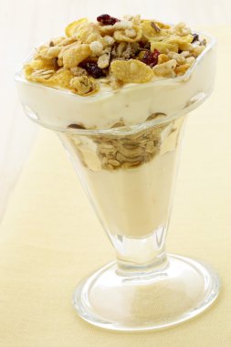 lezzetli ve sağlıklı granola