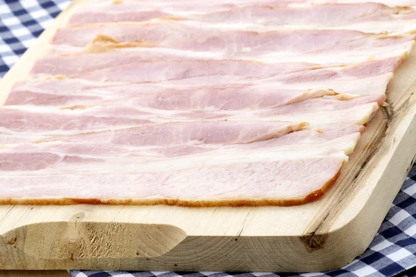 Lufttorkad läckra bacon — Stockfoto