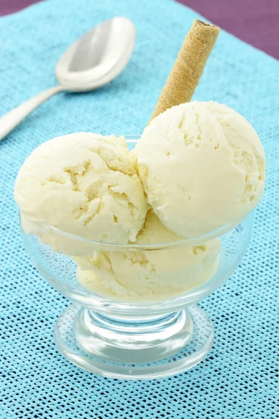 Νόστιμα παγωτό βανίλια — Φωτογραφία Αρχείου