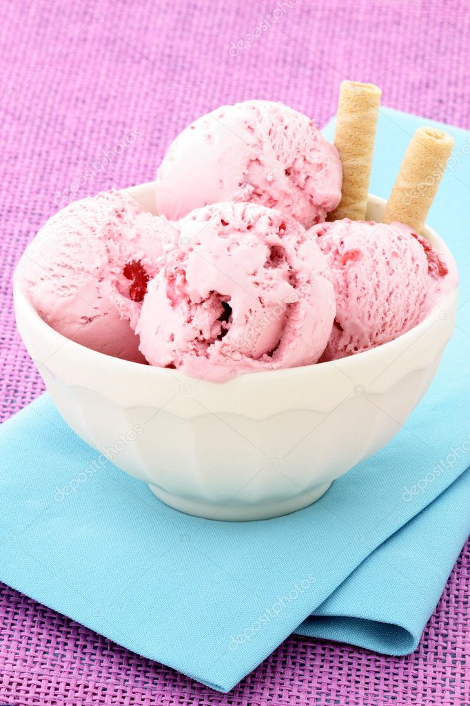 Delicious berries ice cream