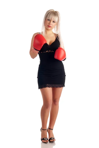 Flicka med röd boxningshandskar — Stockfoto