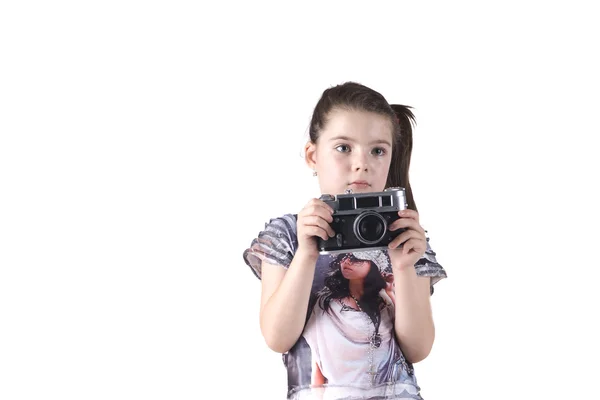 一个小女孩与旧相机 — 图库照片