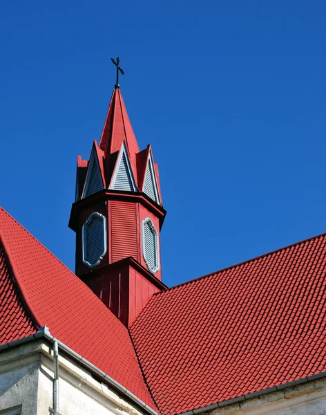 Červená střecha — Stock fotografie