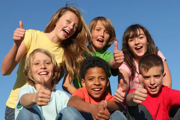 Группа детей разных рас Лицензионные Стоковые Фото