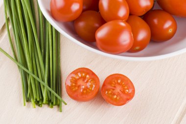 cherry tomaten en bieslook