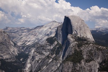 Yosemite yarım kubbe