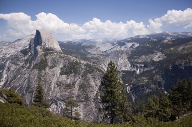 Yosemite yarım kubbe