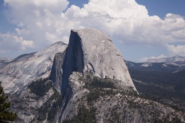 Yosemite yarım kubbe
