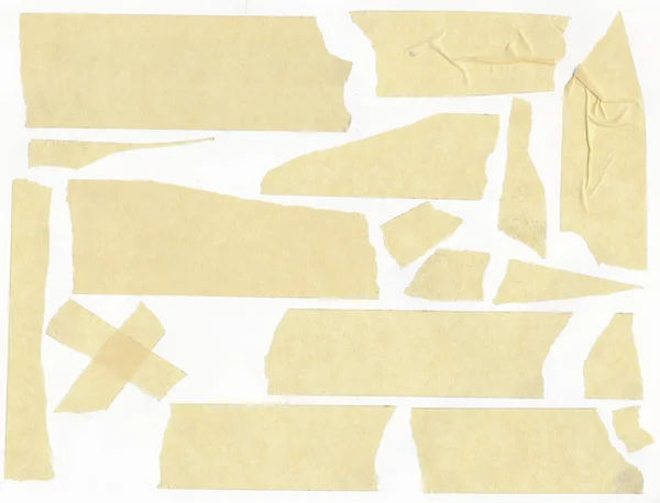 Taśma maskująca - na białym tle nieczysty kij klej kawałek papieru szkockiej — Zdjęcie stockowe