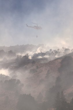 Helikopter yangın koymak