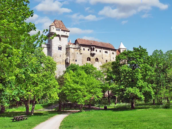 Castelo Liechtenstein na Áustria — Fotografia de Stock