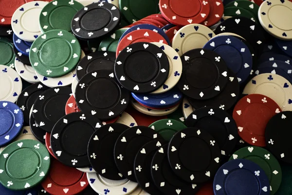 Fichas de póquer multicolor —  Fotos de Stock