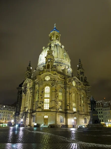 Фрауенкірхе в Дрездені — стокове фото