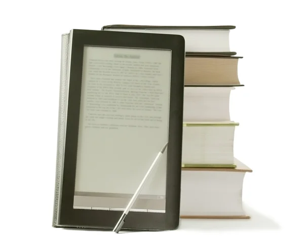 Stapel boeken en elektronische boek lezer op de witte achtergrond — Stockfoto