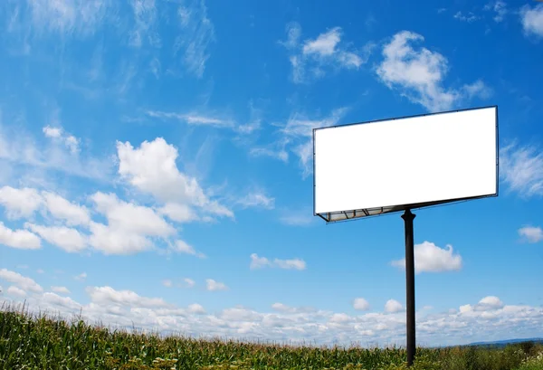 Billboard met een kopie ruimte in een veld — Stockfoto