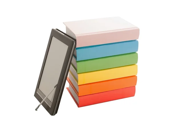 Pilha de livros coloridos e leitor de livros eletrônicos isolados em branco — Fotografia de Stock