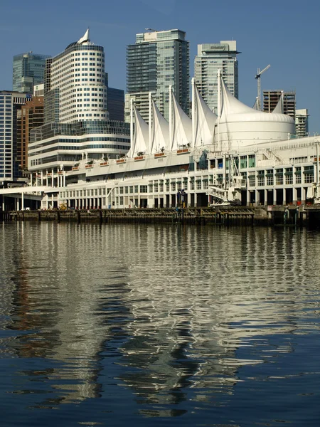 Canada Place en el centro de Vancouver —  Fotos de Stock