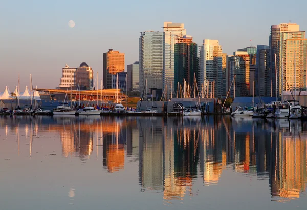 Vancouver akşam cityscape — Stok fotoğraf