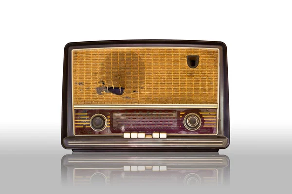 Staré vintage rádio izolované — Stock fotografie