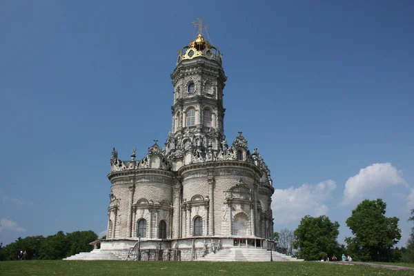 ロシア、モスクワ地方、dubrovitsy。神聖なバージンの教会. — ストック写真