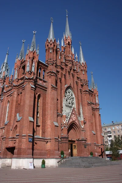 Rusia, Moscú. Catedral Católica Romana. Un monumento arquitectónico . — Foto de Stock
