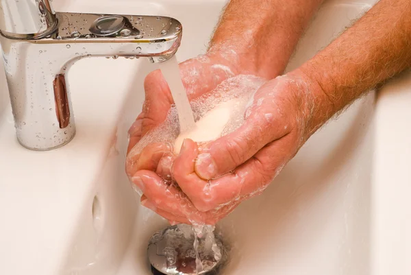 Lavarse las manos —  Fotos de Stock