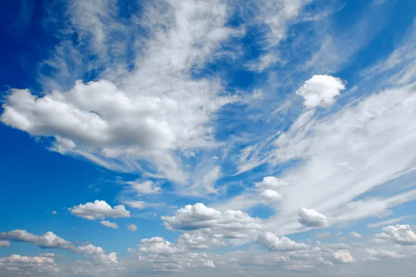 Panorama cielo blu con nuvole Fotografia Stock