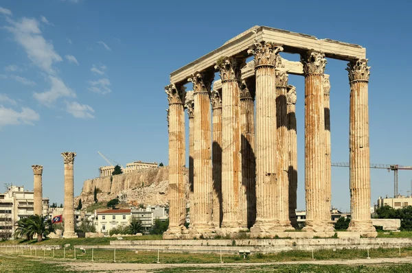 Tempio di Zeus e Acropoli, Atene — Foto Stock