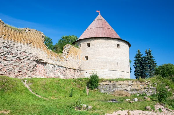 Koninklijke toren, de zestiende eeuw. Fort Sjlisselburg. Russi — Stockfoto