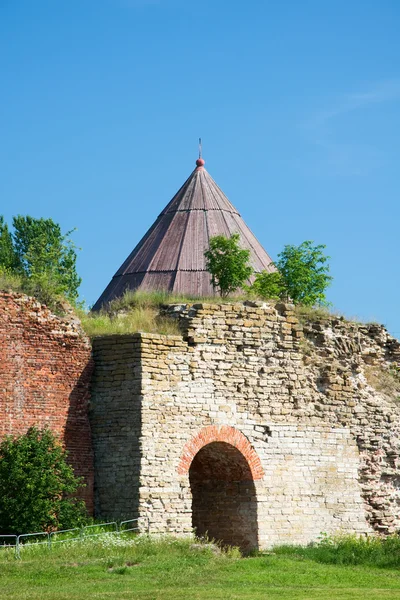 Royal tower, w XVI wieku. twierdzy Szlisselburgu. Russi — Zdjęcie stockowe