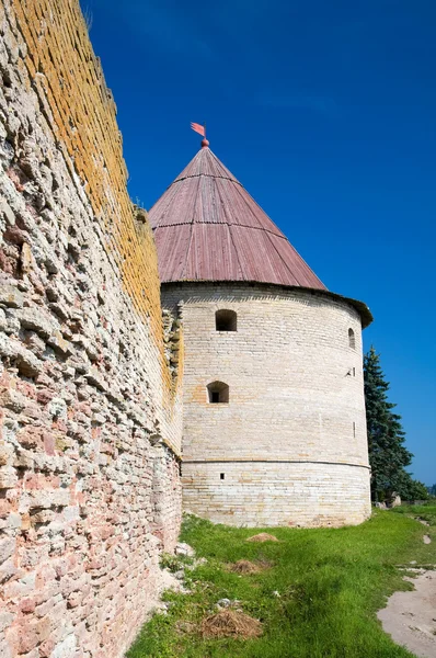 Torre Real, século XVI. Fortaleza Shlisselburg. Russi. — Fotografia de Stock