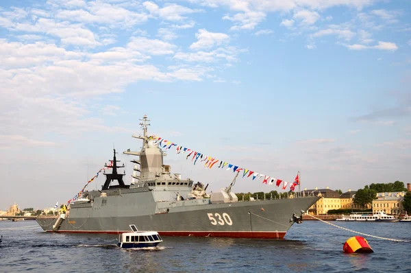 Warship on the river Neva. St. Petersburg. Russia — Stock Photo, Image