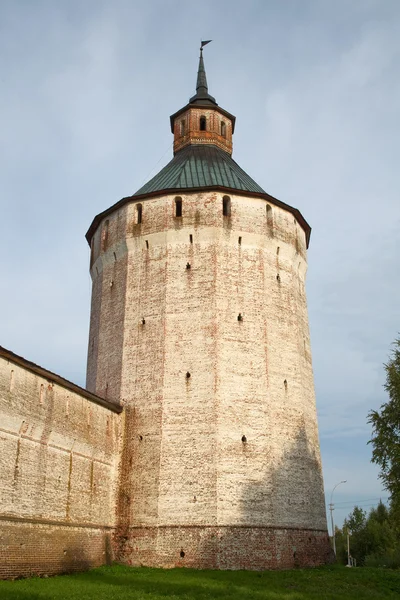 Il monastero di Kirillo-Belozersky. La torre di Mosca. Russo Nort — Foto Stock