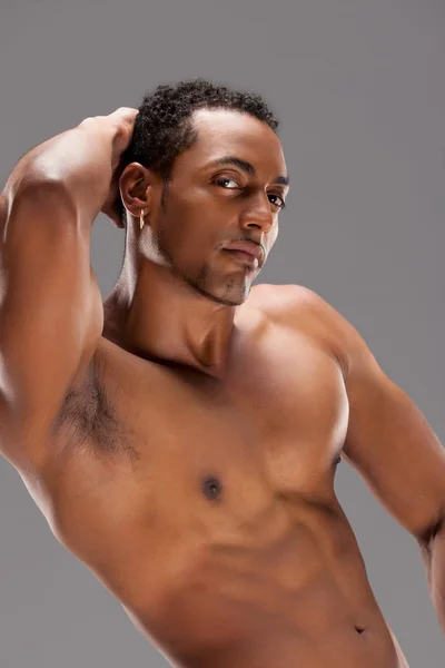 Portrét nahé svalnaté muže — Stock fotografie