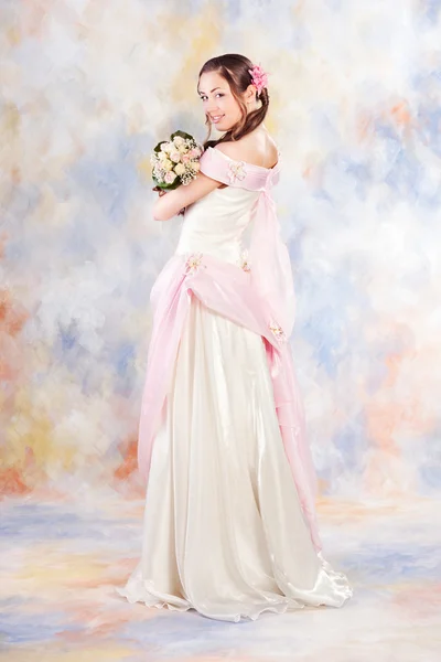 Όμορφη γυναίκα ντυμένη νύφη — Φωτογραφία Αρχείου