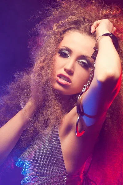 Piękna kobieta z ogromnym fryzura afro — Zdjęcie stockowe