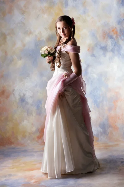 Krásná žena, oblečená jako nevěsta — Stock fotografie