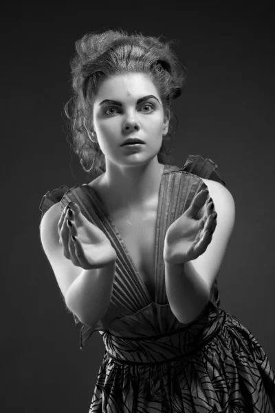 Donna in abito vecchio stile, in Nero — Foto Stock