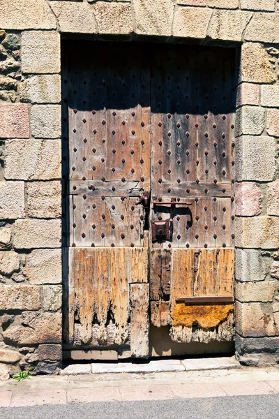 Közeli kép az ősi ajtókról — Stock Fotó