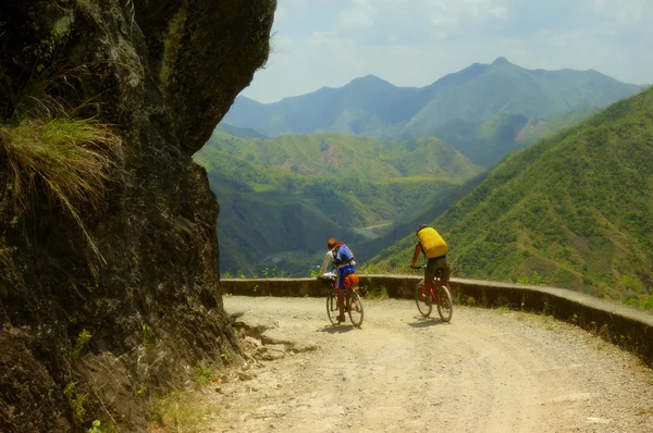 Ciclistas de montaña — Foto de Stock